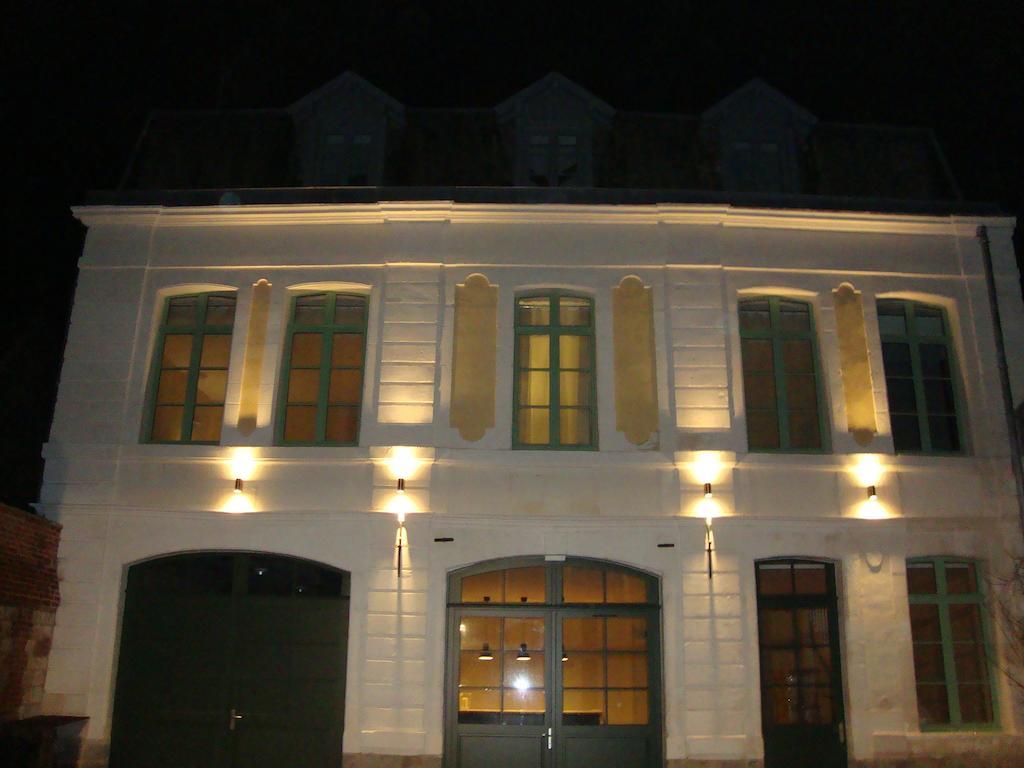 Bed and Breakfast La Cour Des Carmes Arras Zewnętrze zdjęcie